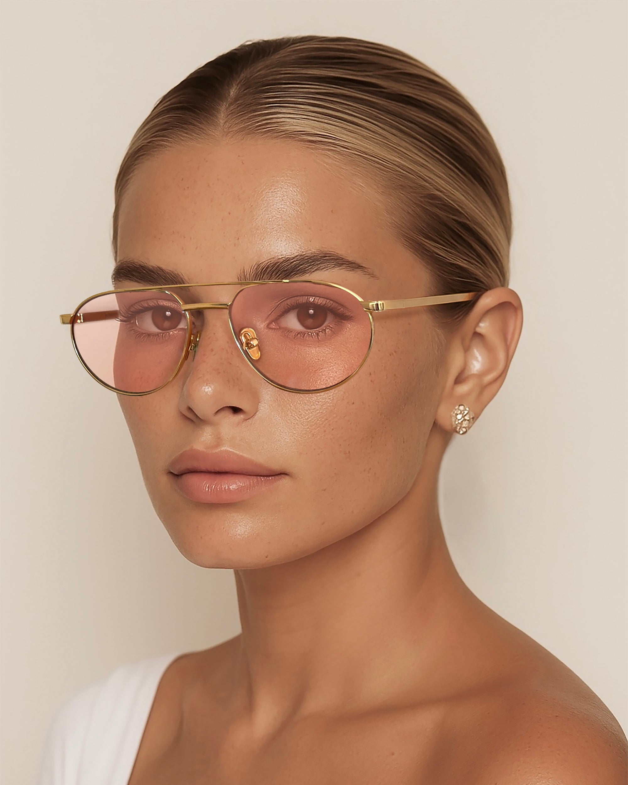 LYRA GOLDEN