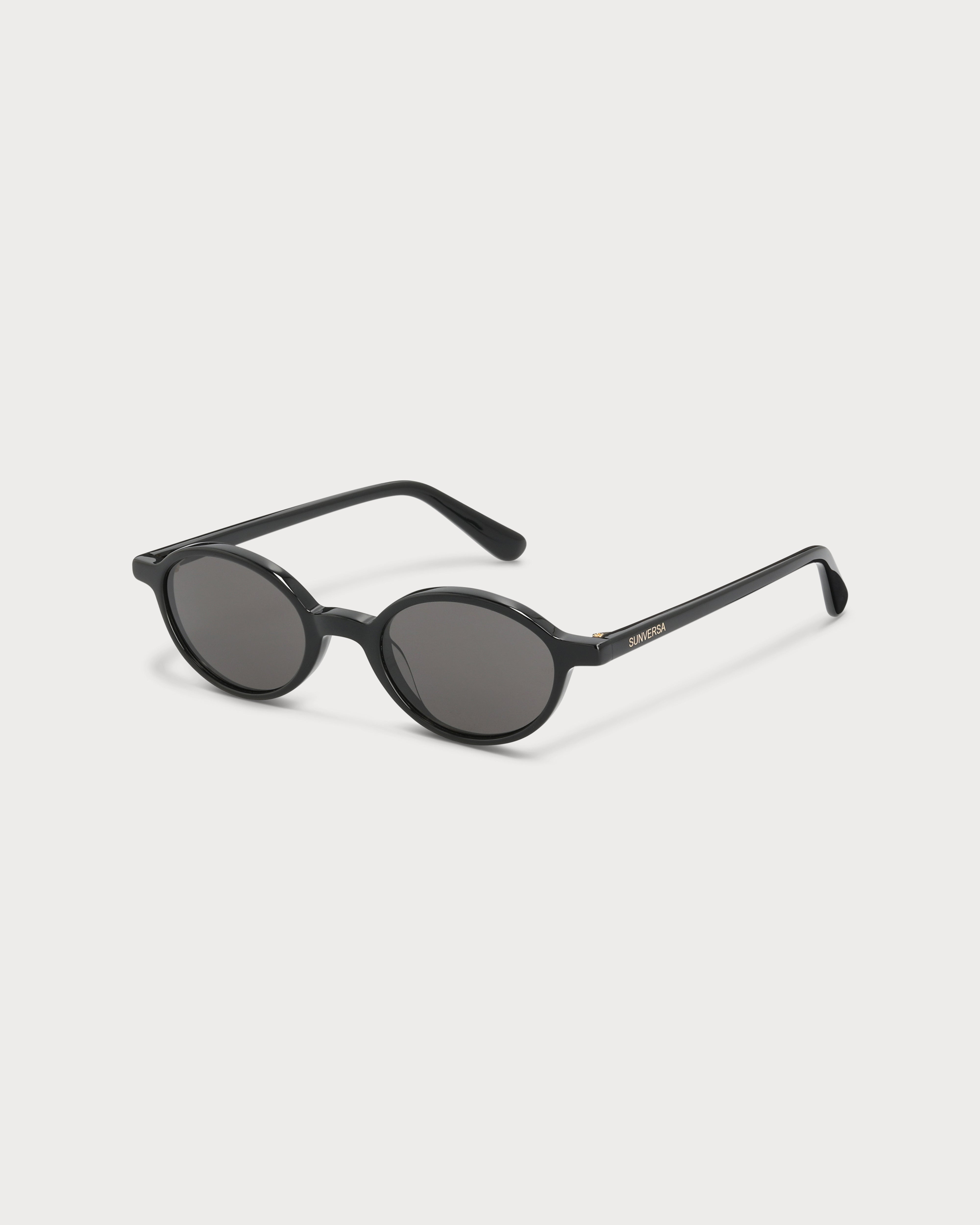 VEGA BLACK